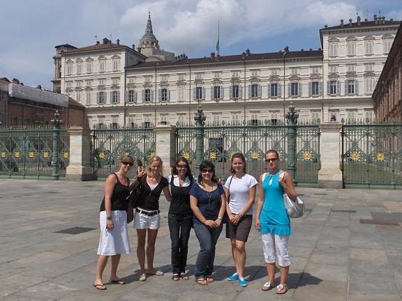 Studenti in Piazza Castello - Students at Piazza Castello