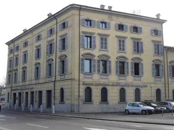 The Reggio Lingua school is located in town center  of Reggio Emilia